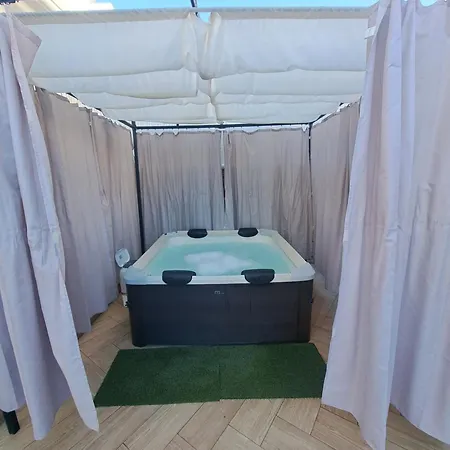 Zurrinha Holidays Whit Jacuzzi Apartman *