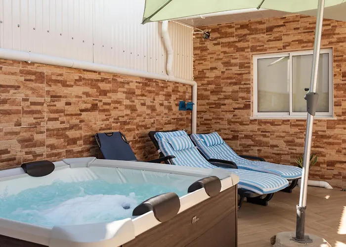Zurrinha Holidays Whit Jacuzzi Quarteira