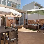 Апартаменты Zurrinha Holidays Whit Jacuzzi