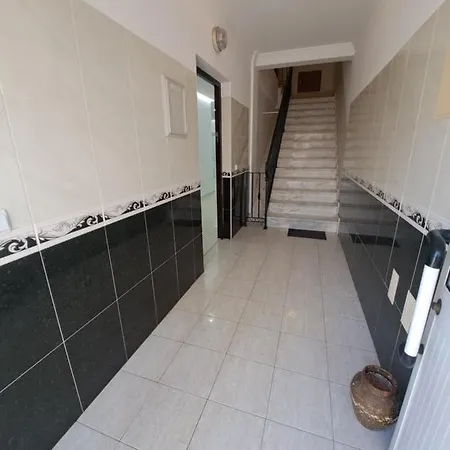Zurrinha Holidays Whit Jacuzzi Apartamento Quarteira