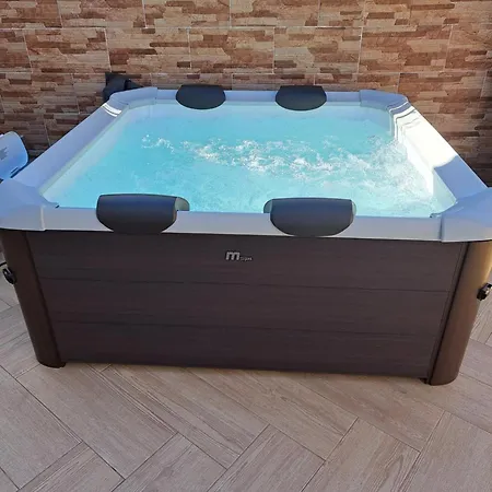 Zurrinha Holidays Whit Jacuzzi Apartamento Quarteira