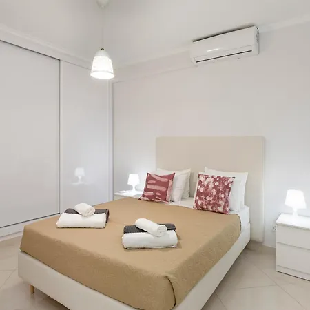 Zurrinha Holidays Whit Jacuzzi Apartamento *