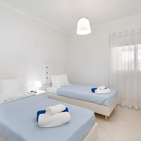 Apartamento Zurrinha Holidays Whit Jacuzzi Quarteira