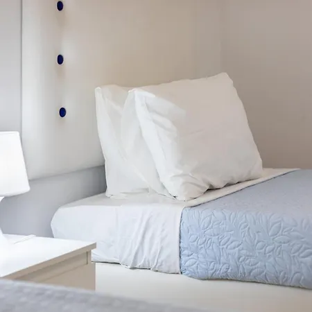 아파트 Zurrinha Holidays Whit Jacuzzi *