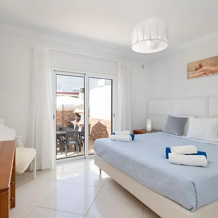 Apartamento Zurrinha Holidays Whit Jacuzzi Quarteira
