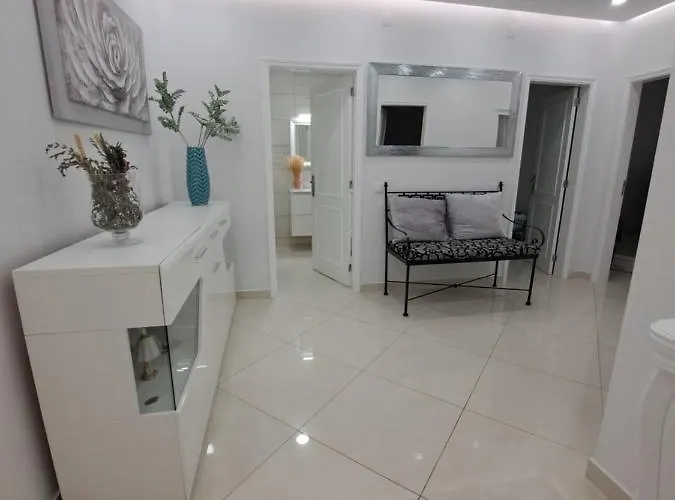Zurrinha Holidays Whit Jacuzzi * Quarteira