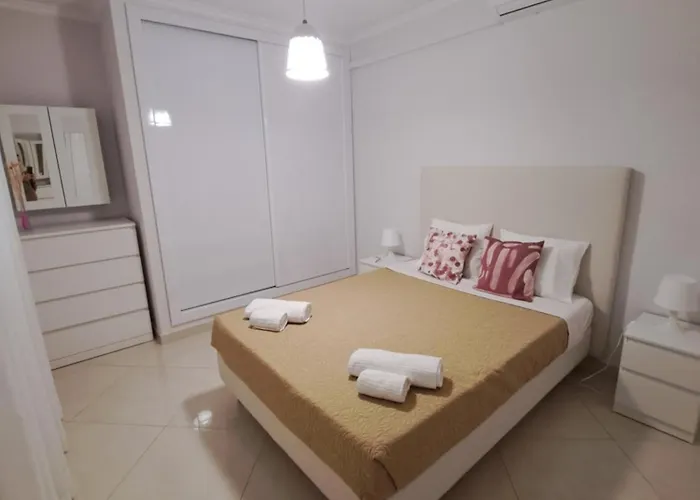 아파트 Zurrinha Holidays Whit Jacuzzi *