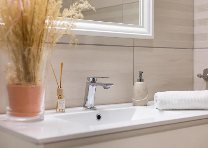 Apartment Zurrinha Holidays Whit Jacuzzi Quarteira