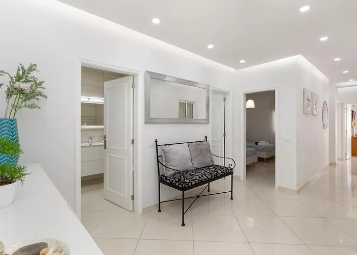 Zurrinha Holidays Whit Jacuzzi * Quarteira